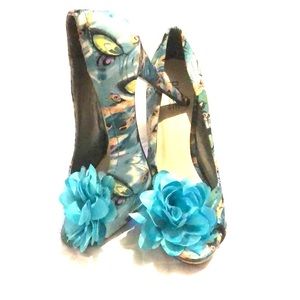 Peacock Heels size 9